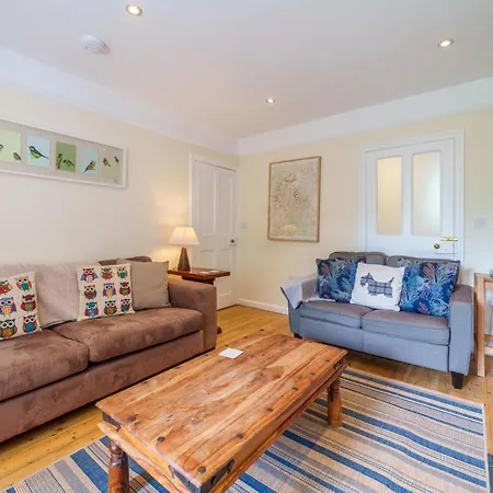 2 Gowbarrow Watermillock