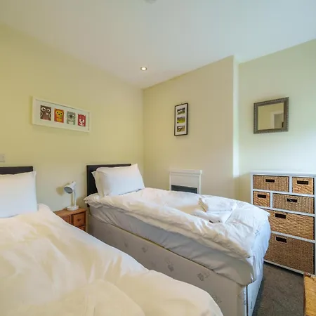 2 Gowbarrow * ووتِرميلوك