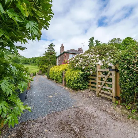 2 Gowbarrow Watermillock